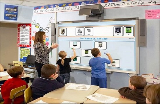 أهمية الوسائل التعليمية واختيارها وأسسها النفسية والتربوية